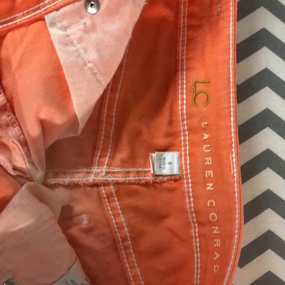 Shorts - Picture 4 of 5